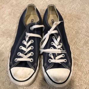 Navy blue converse